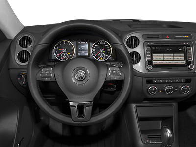 2012 Volkswagen Tiguan SE w/Sunroof & Nav