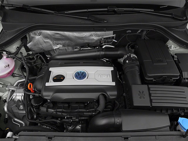 2012 Volkswagen Tiguan SE w/Sunroof & Nav
