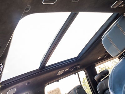 2022 Jeep Grand Wagoneer Series III