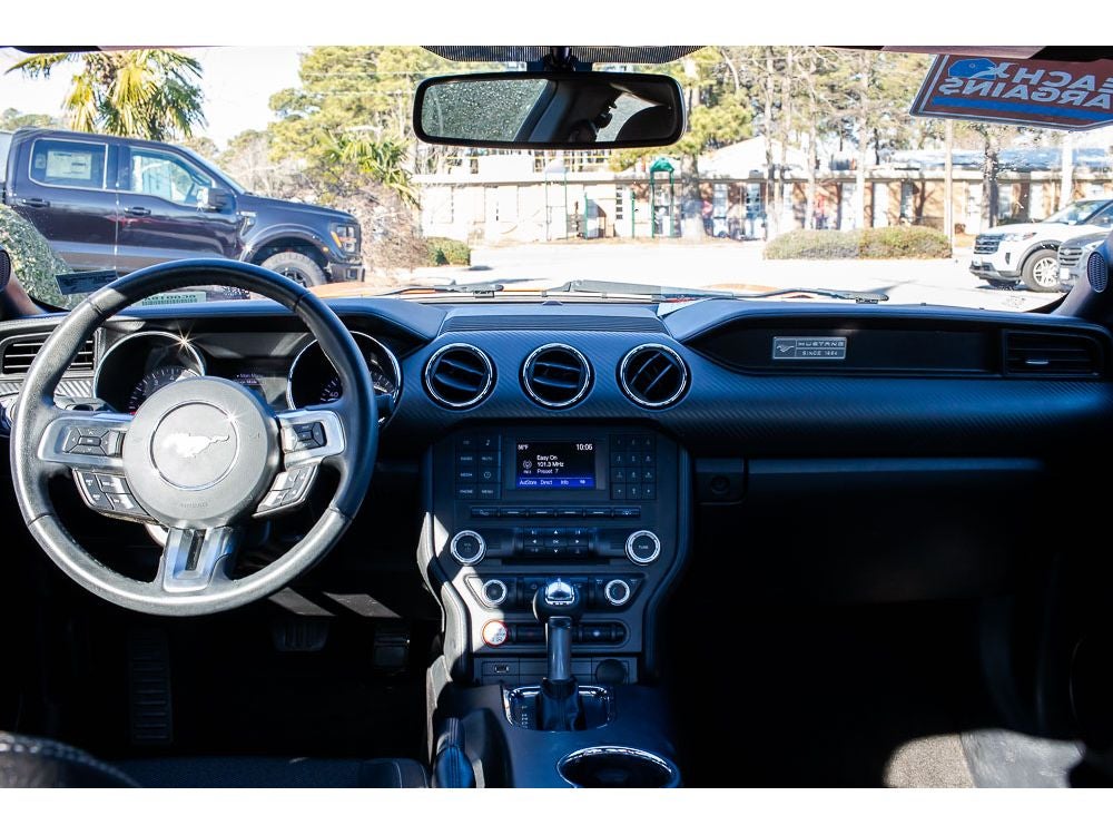 2015 Ford Mustang V6