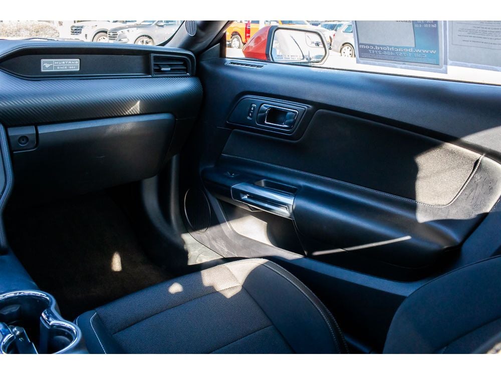 2015 Ford Mustang V6