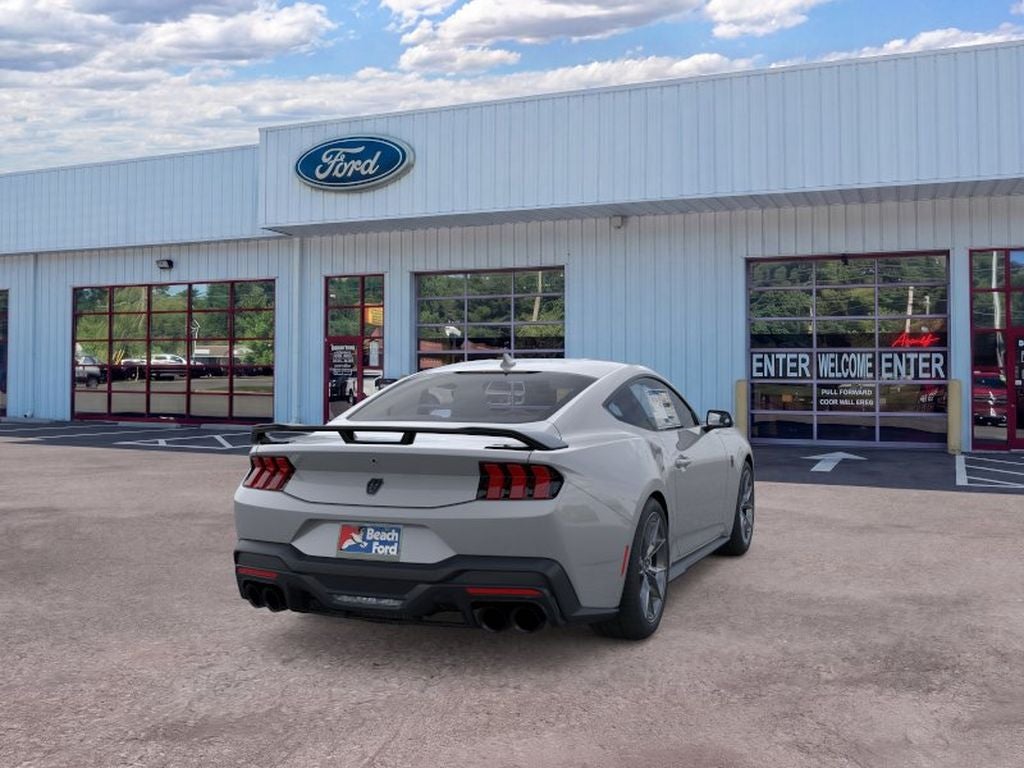 2026 Ford Mustang Dark Horse