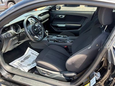 2022 Ford Mustang EcoBoost