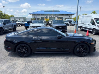 2022 Ford Mustang EcoBoost