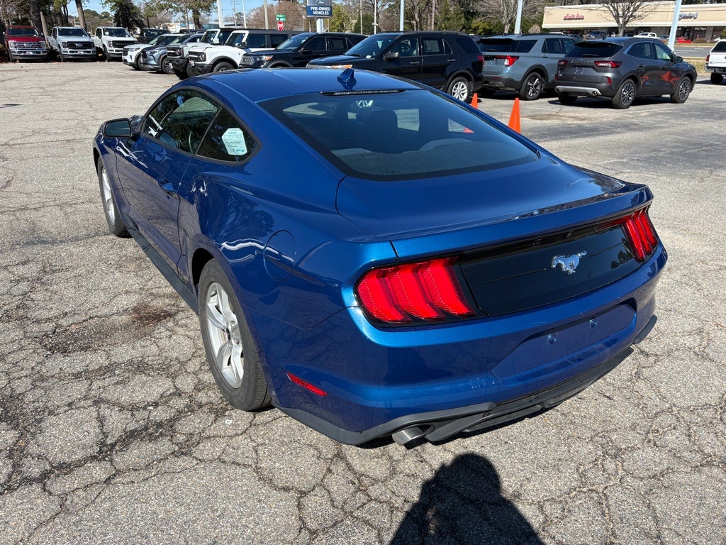 2022 Ford Mustang EcoBoost