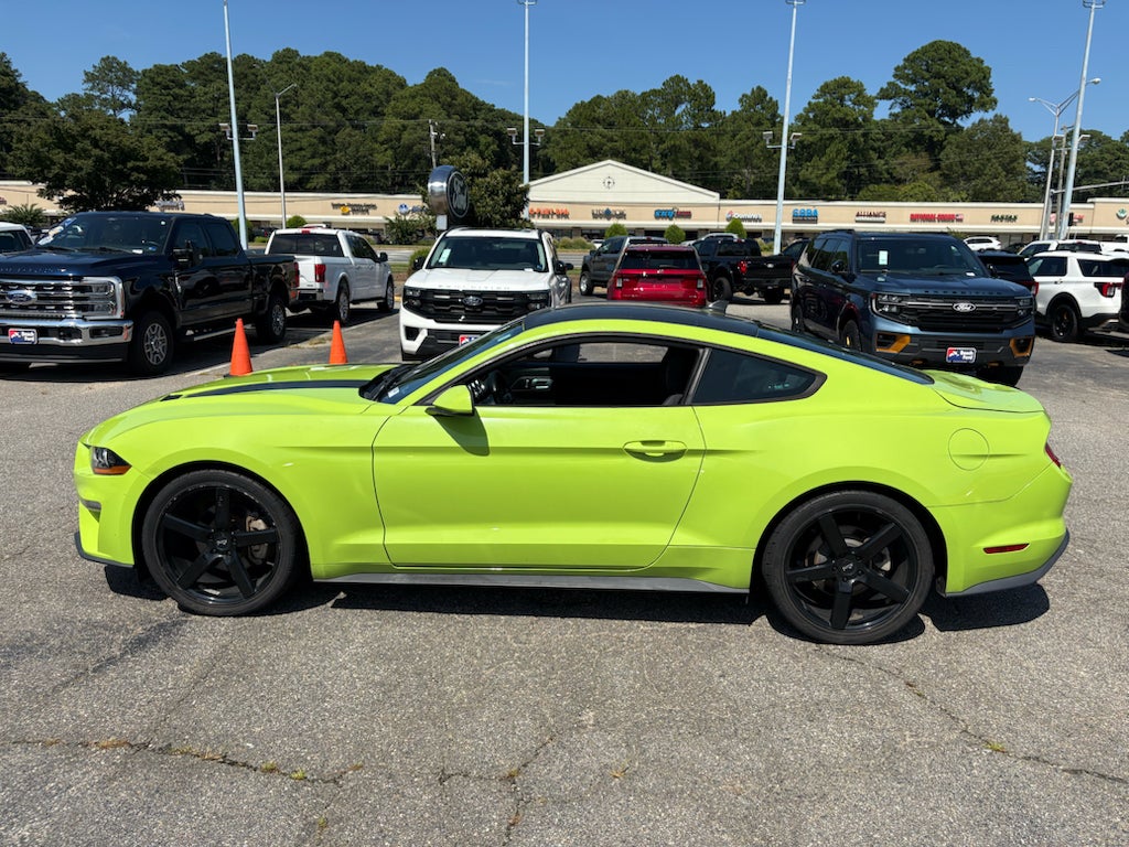 2020 Ford Mustang EcoBoost