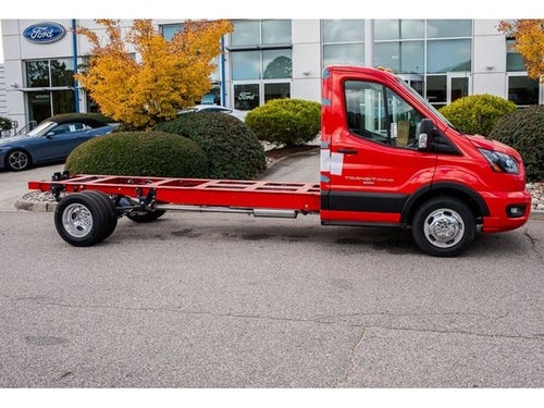 2024 Ford Transit Cutaway Base w/11,000 lb. GVWR