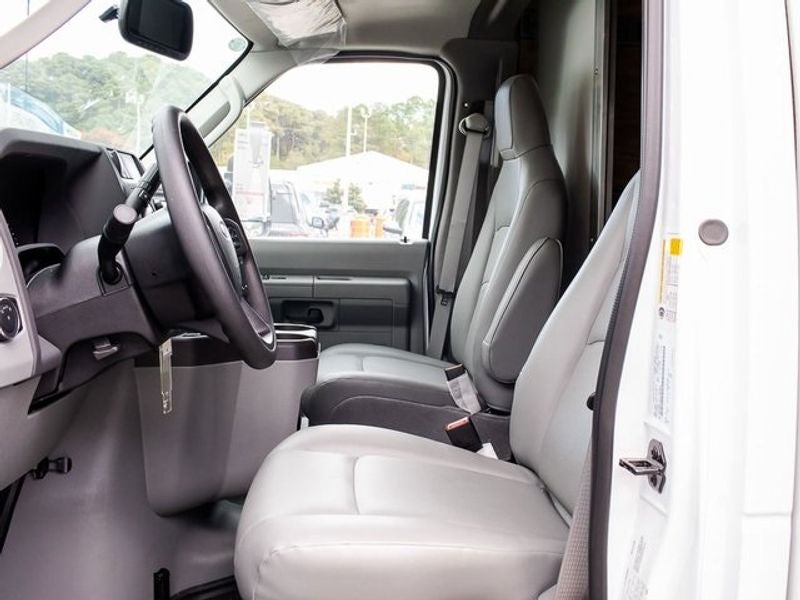 2025 Ford Econoline Base