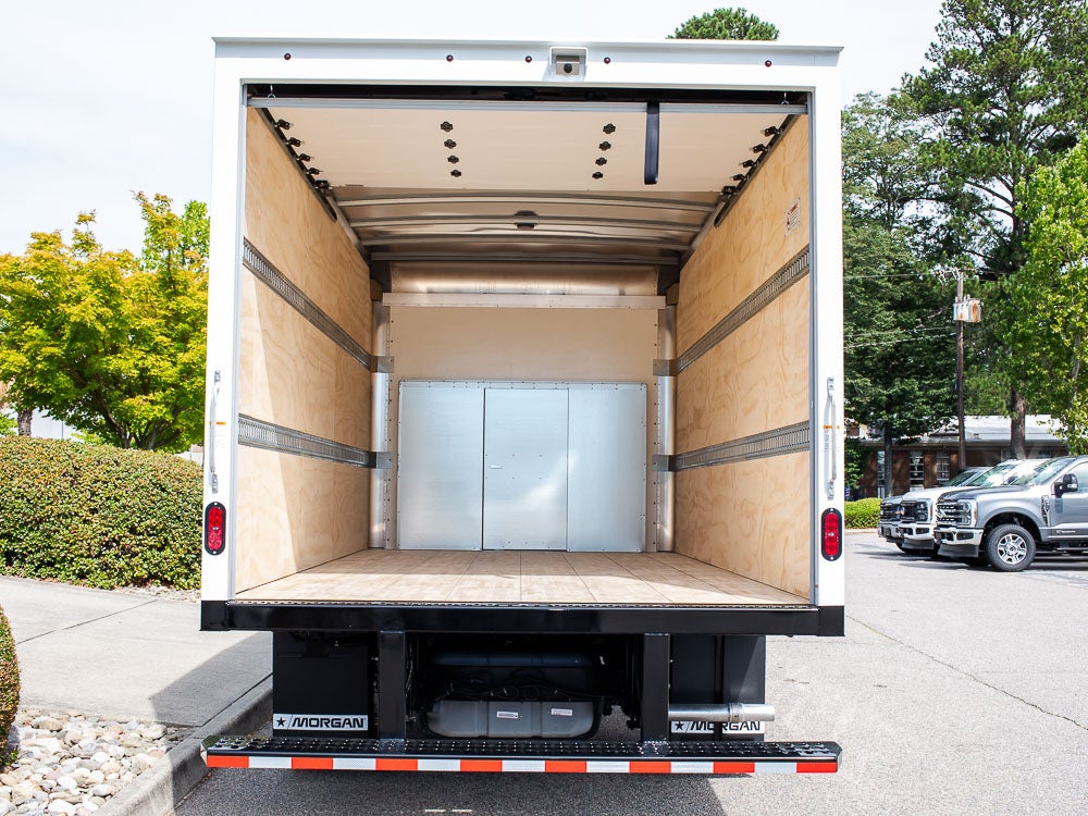 2027 Ford E-450 Super Duty Base