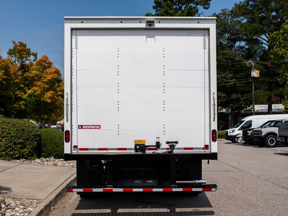 2027 Ford E-450 Super Duty Base