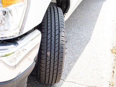 2027 Ford E-450 Super Duty Base