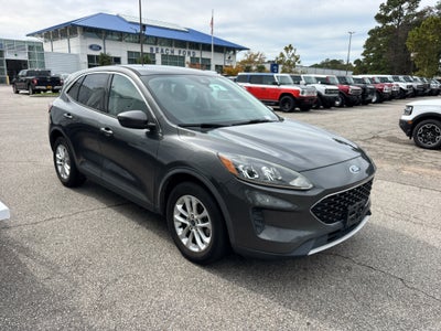 2020 Ford Escape SE
