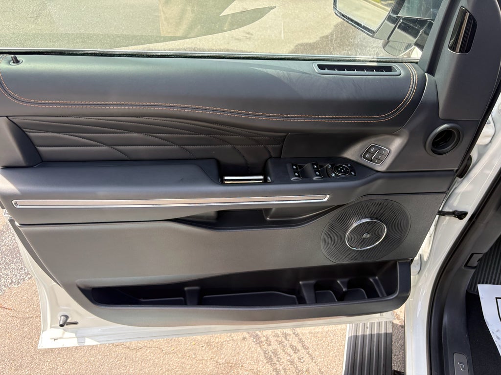2024 Ford Expedition Platinum
