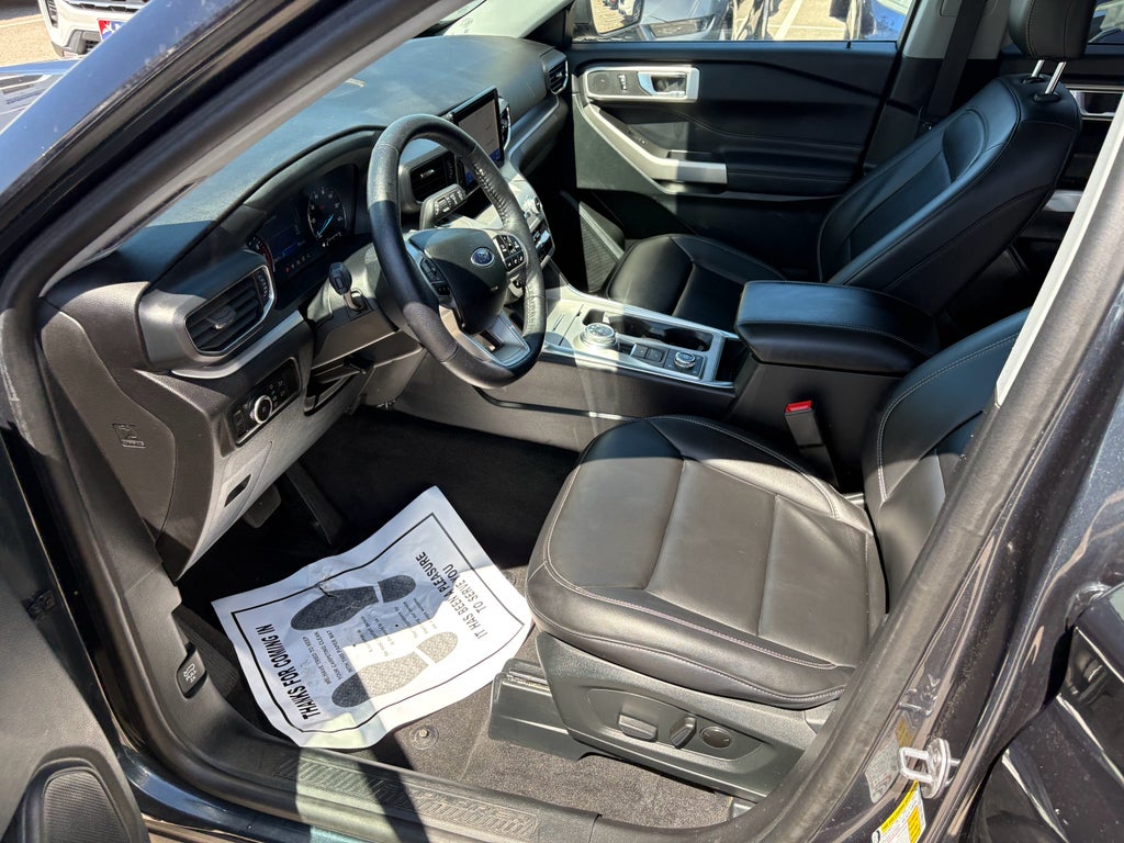 2024 Ford Explorer XLT