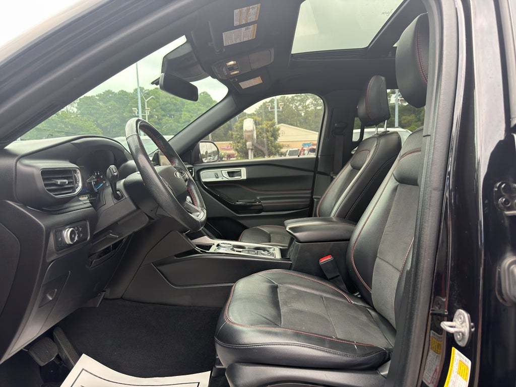 2022 Ford Explorer ST-Line
