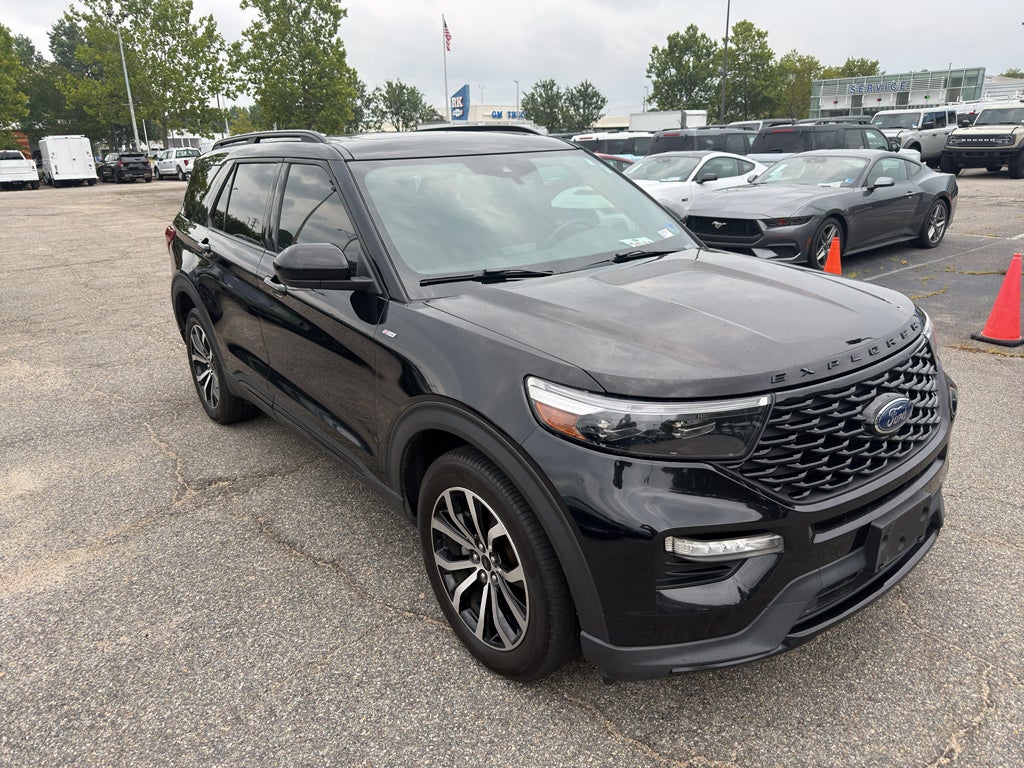 2022 Ford Explorer ST-Line