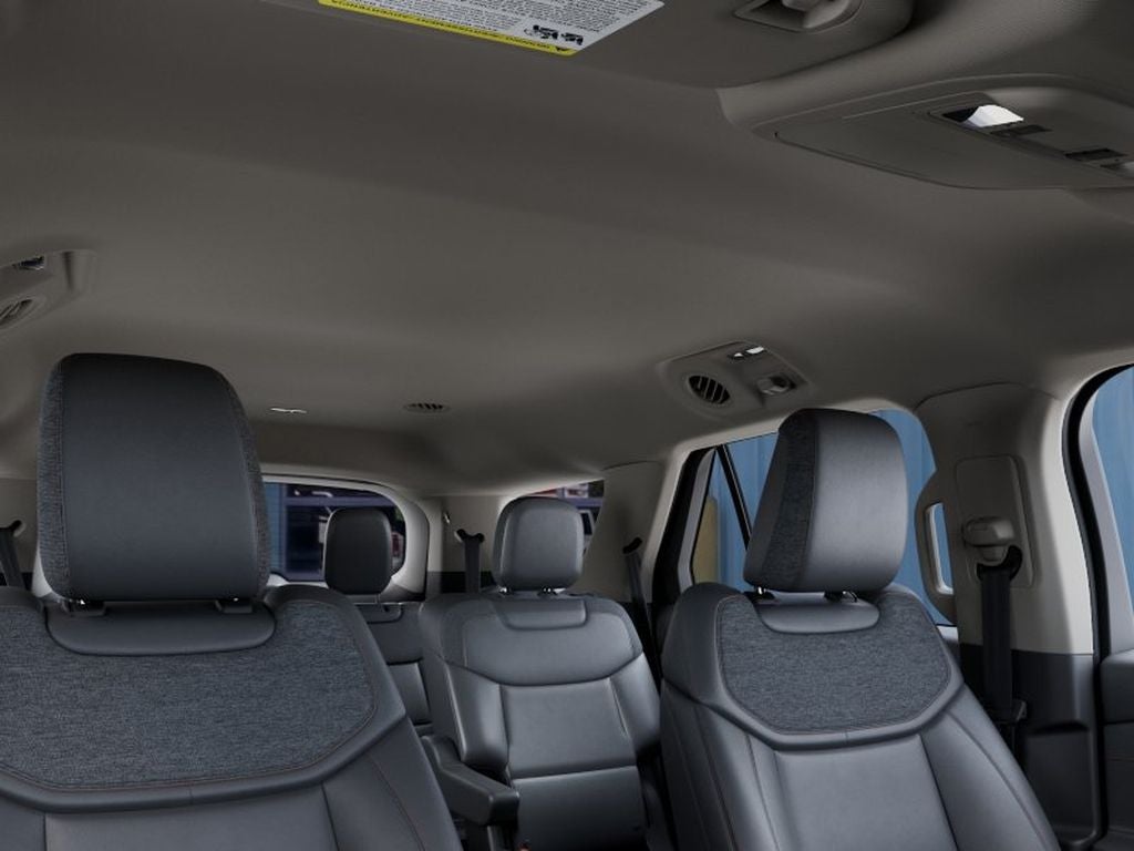 2027 Ford Explorer Active w/200A Pkg