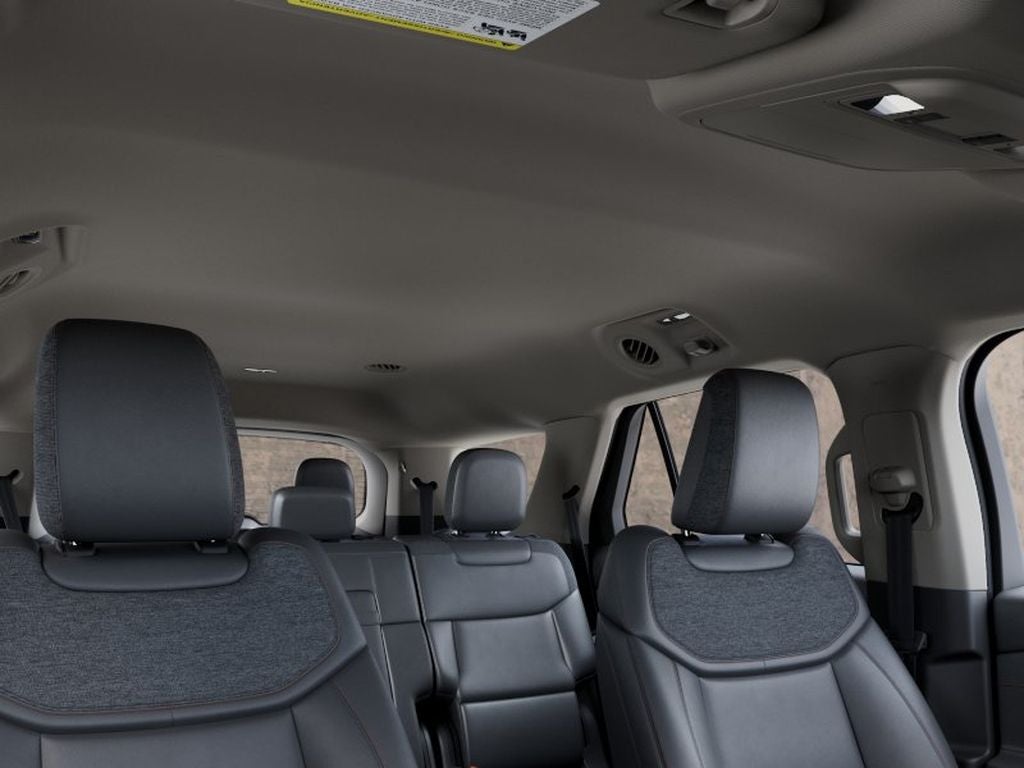 2027 Ford Explorer Active w/200A Pkg