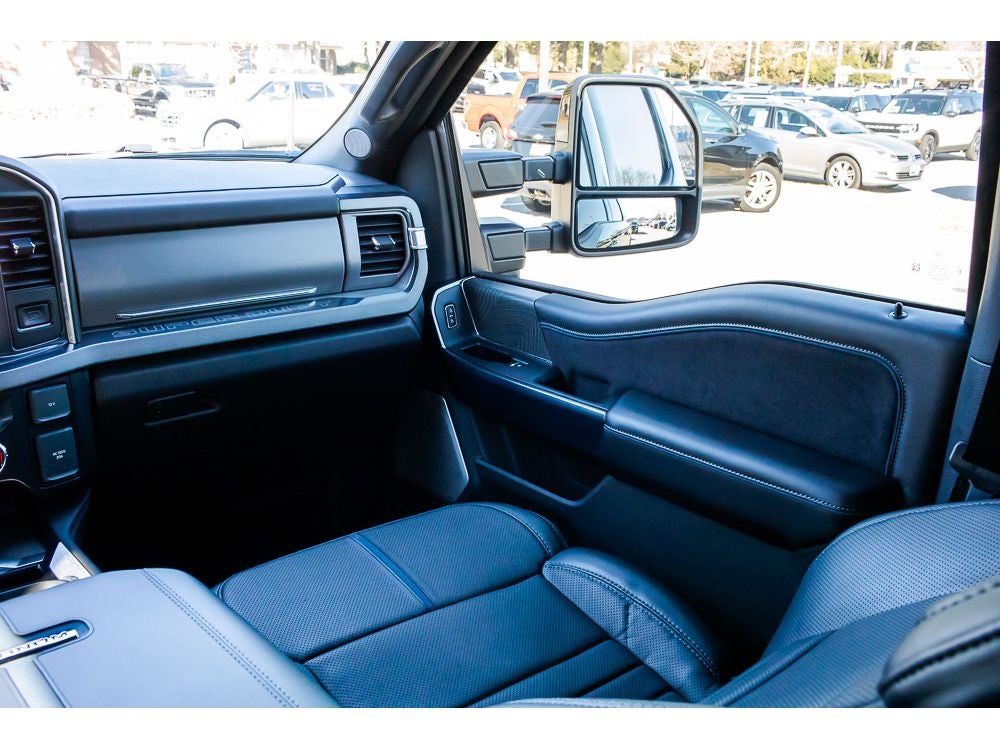 2025 Ford F-350 Platinum