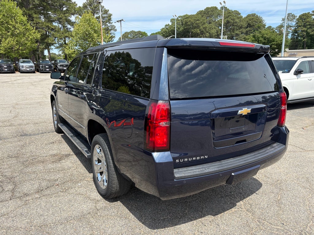 2019 Chevrolet Suburban LT