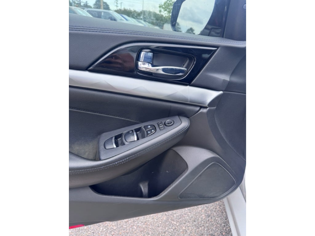 2020 Nissan Maxima S