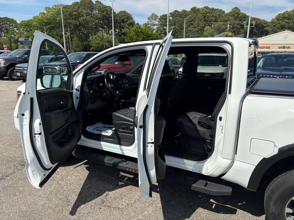 2024 Nissan Titan PRO-4X
