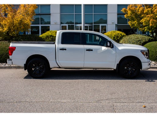 2023 Nissan Titan SV