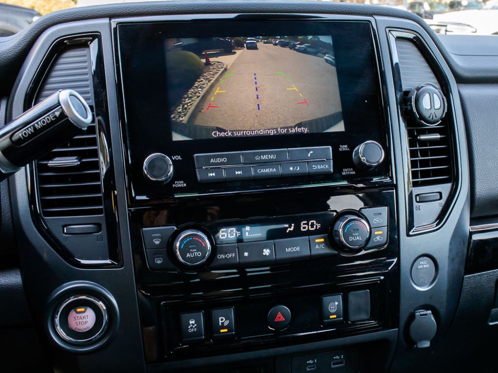 2023 Nissan Titan SV