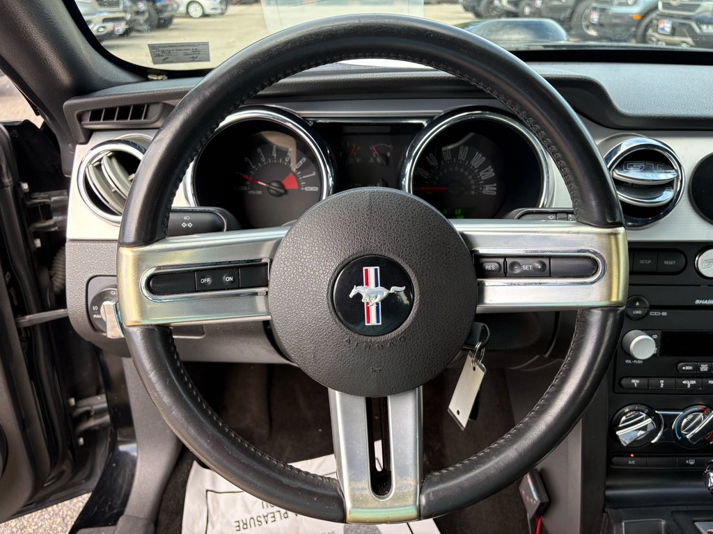 2005 Ford Mustang GT Premium