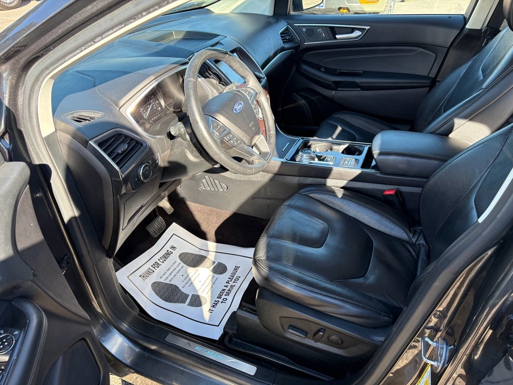 2020 Ford Edge Titanium
