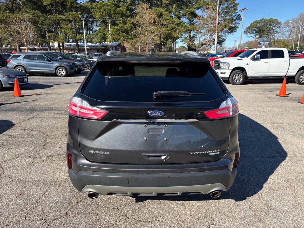 2020 Ford Edge Titanium