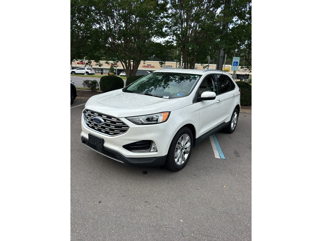 2022 Ford Edge Titanium