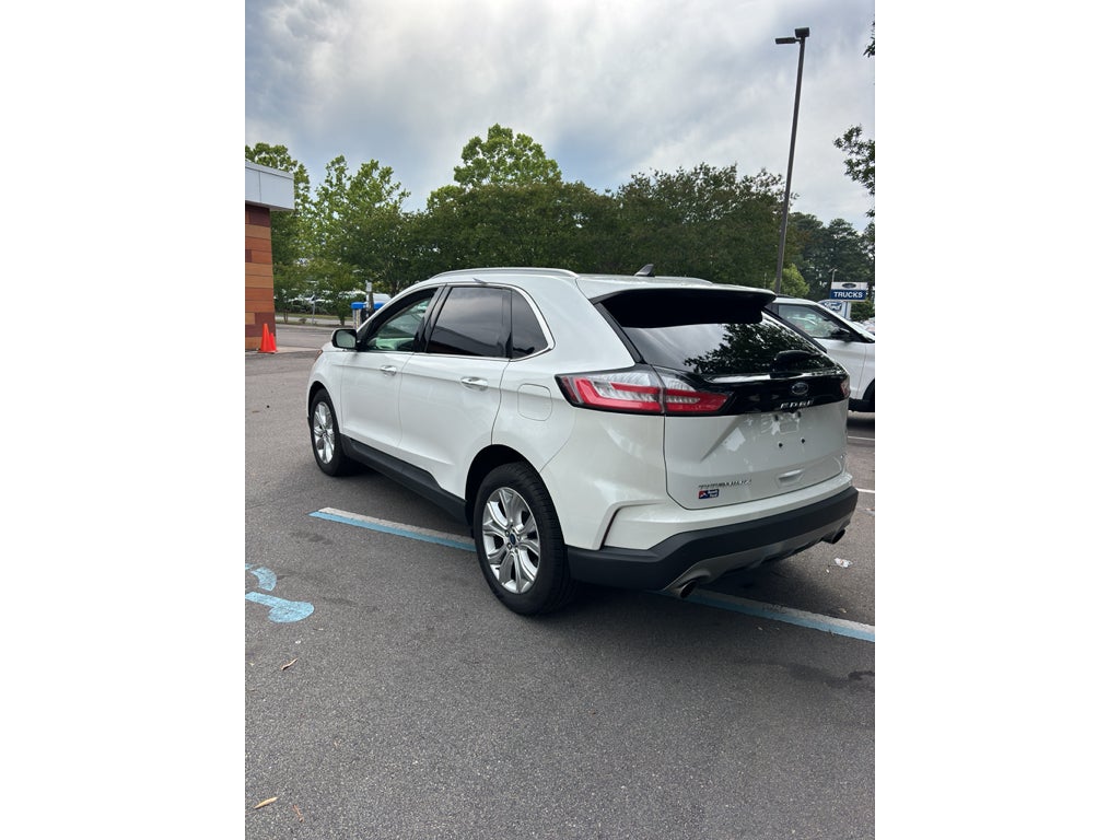2022 Ford Edge Titanium