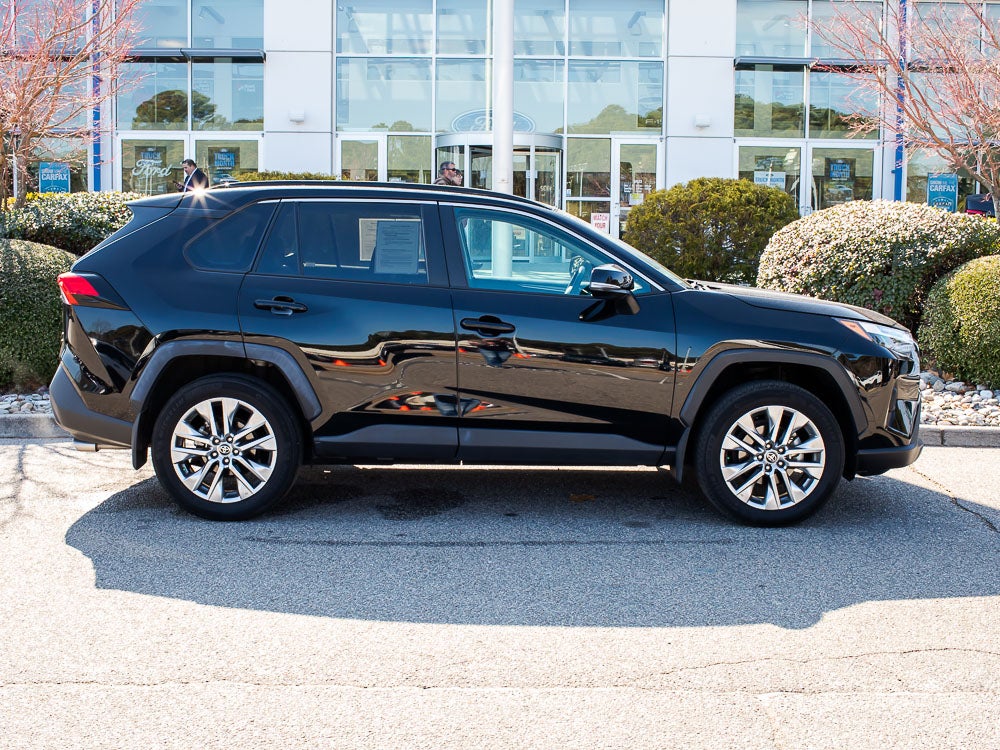 2023 Toyota RAV4 XLE Premium