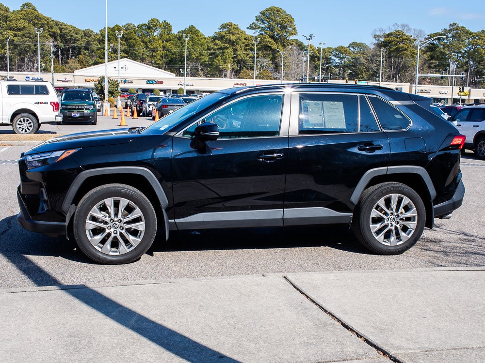 2023 Toyota RAV4 XLE Premium