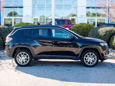2022 Jeep Compass Latitude Lux
