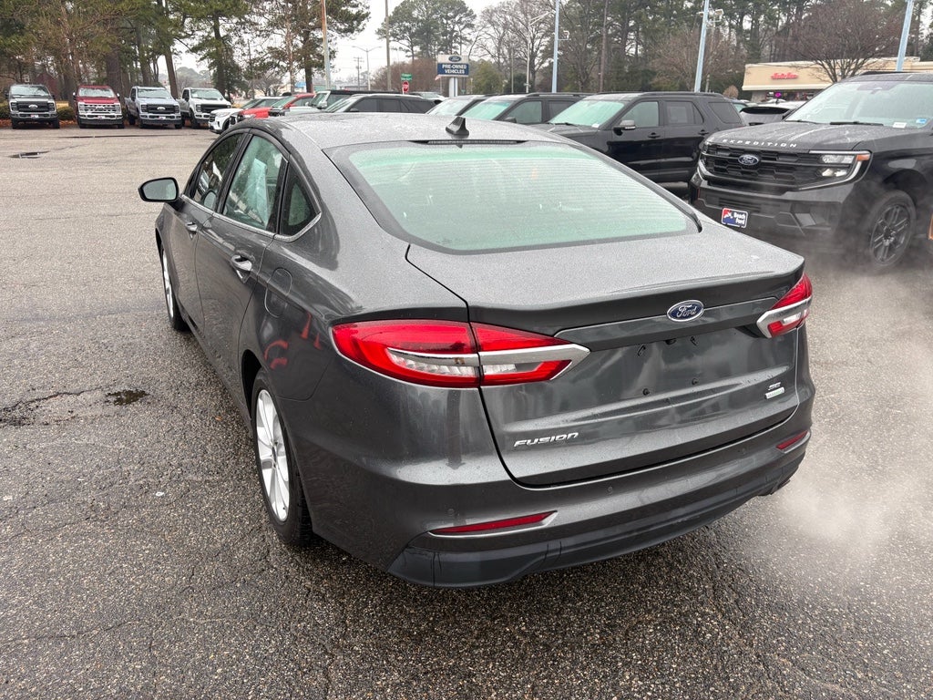 2020 Ford Fusion SE