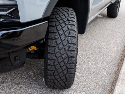 2025 Chevrolet Silverado ZR2