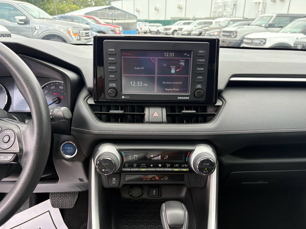 2022 Toyota RAV4 Hybrid XLE