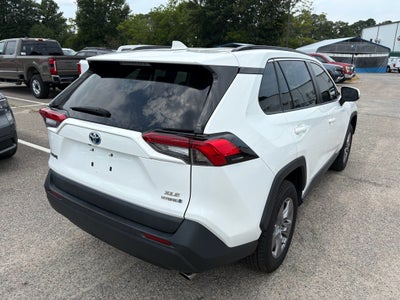 2022 Toyota RAV4 Hybrid XLE