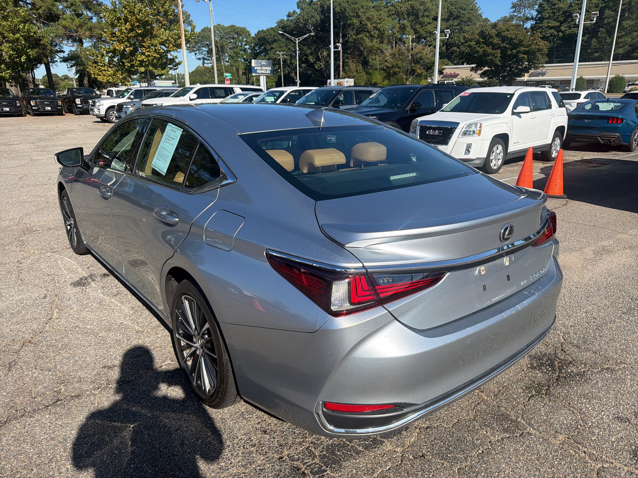 2023 Lexus ES 250 Premium