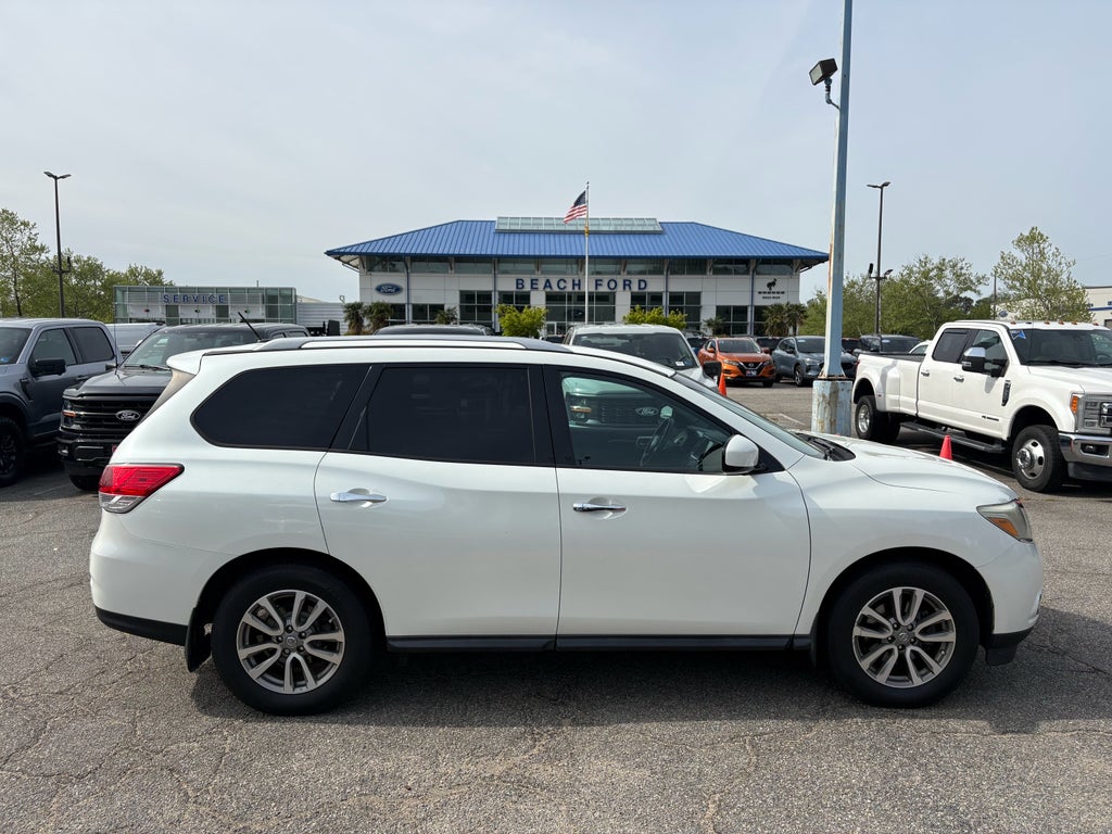 2015 Nissan Pathfinder SV