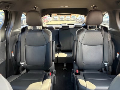 2022 Toyota Sienna XSE