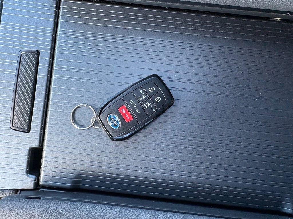 2022 Toyota Sienna XSE