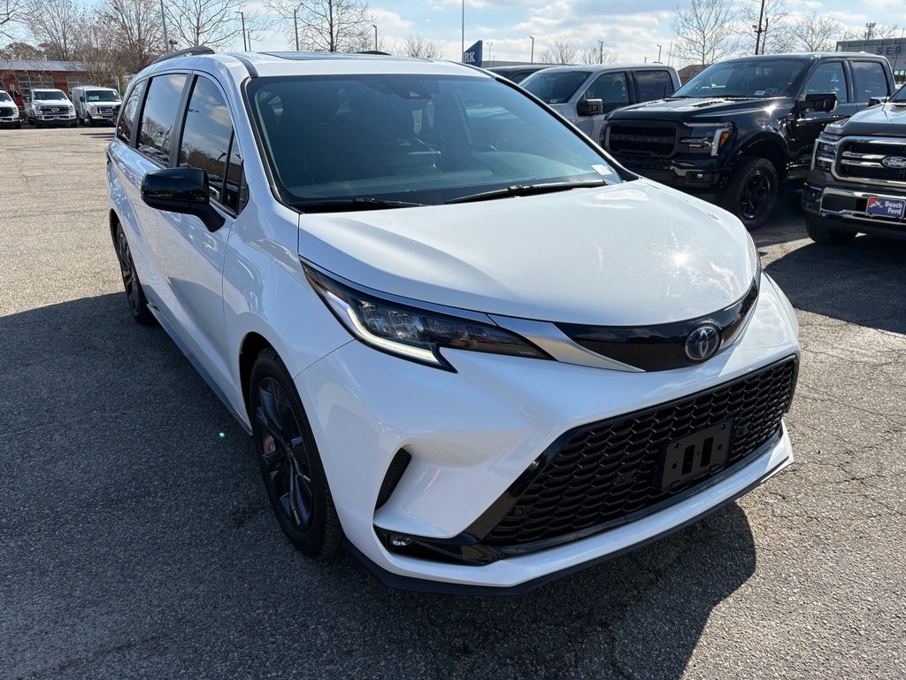2022 Toyota Sienna XSE