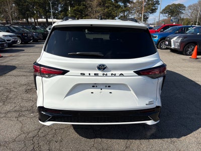 2022 Toyota Sienna XSE