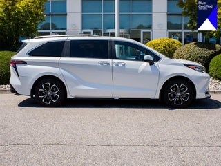 2025 Toyota Sienna Platinum