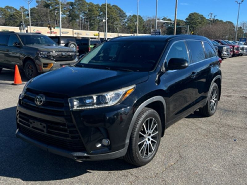 2017 Toyota Highlander SE