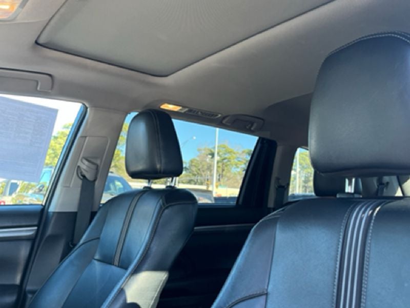 2017 Toyota Highlander SE