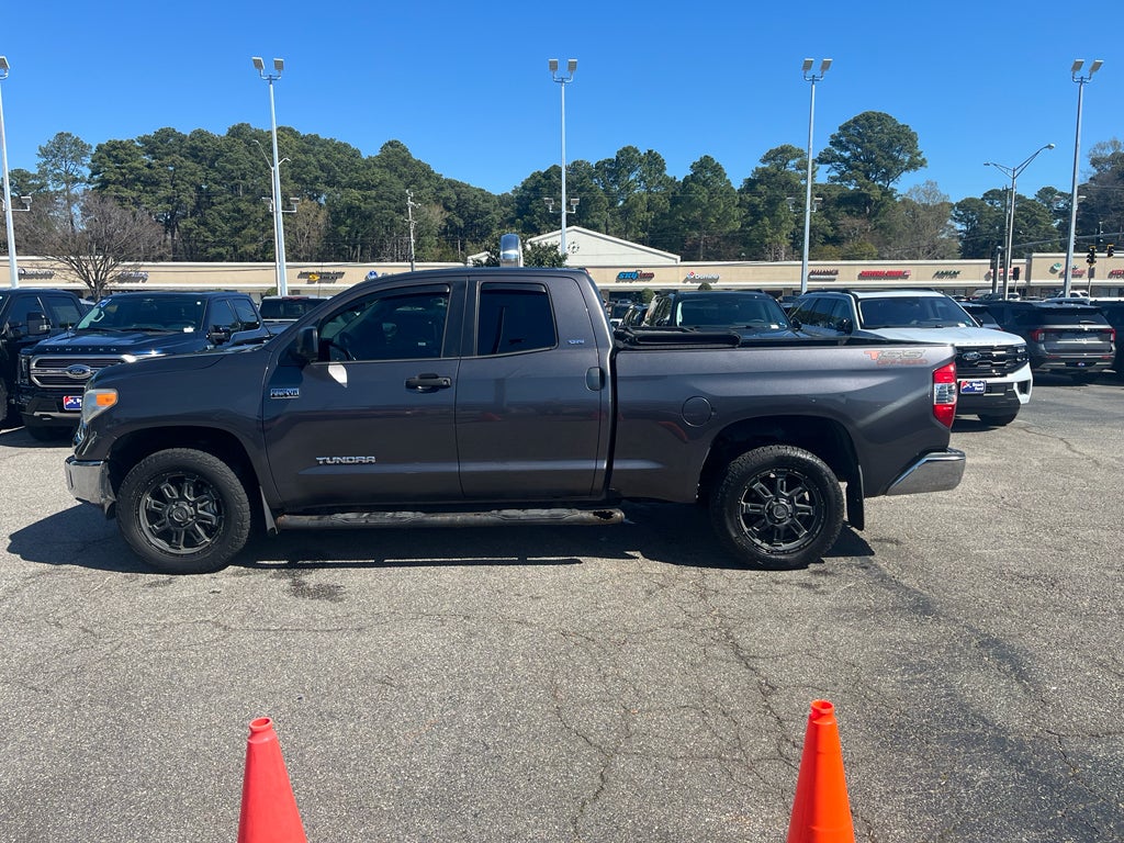 2015 Toyota Tundra SR5